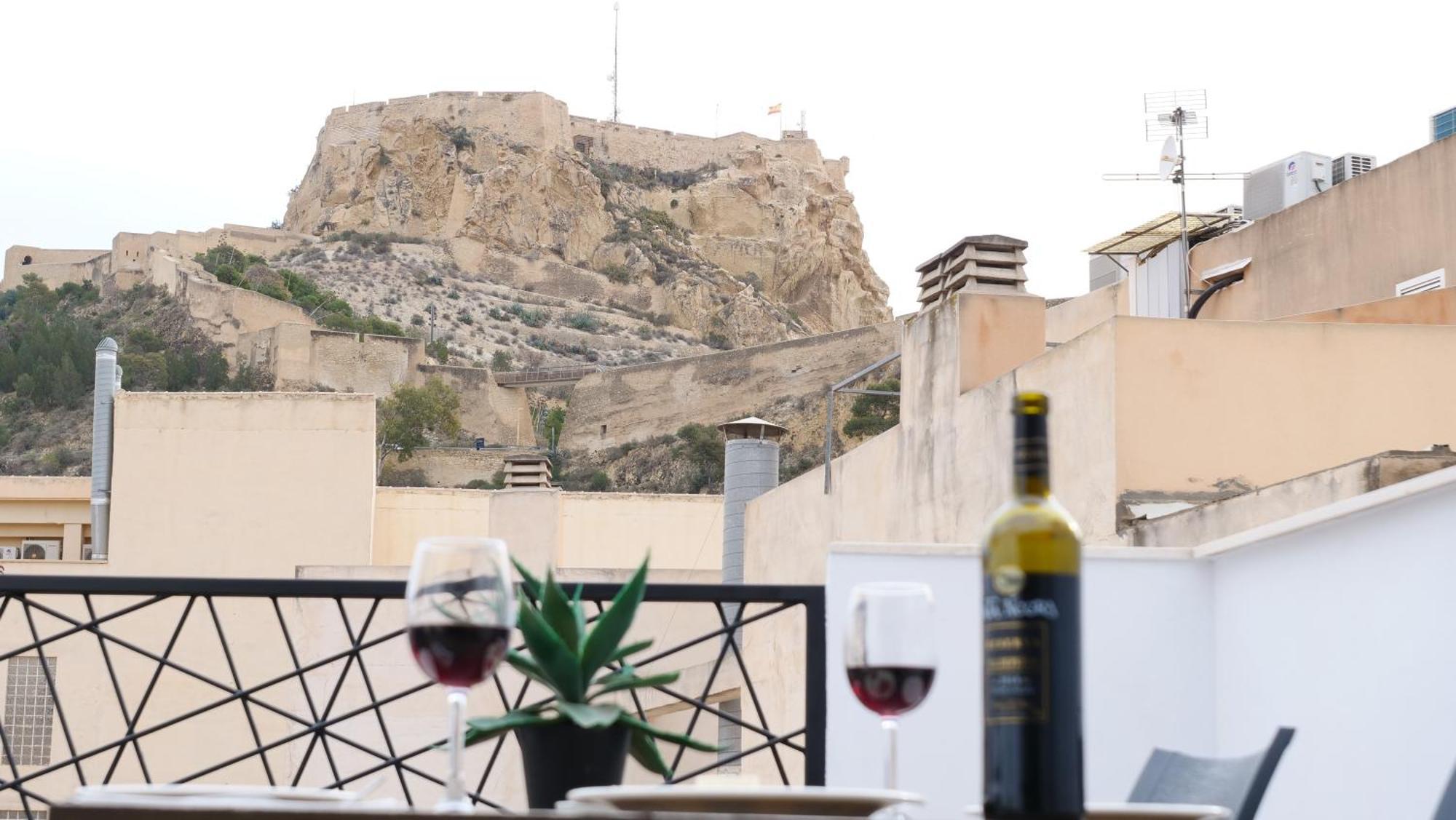 Myflats The Castle Apartment อาลิกันเต ภายนอก รูปภาพ